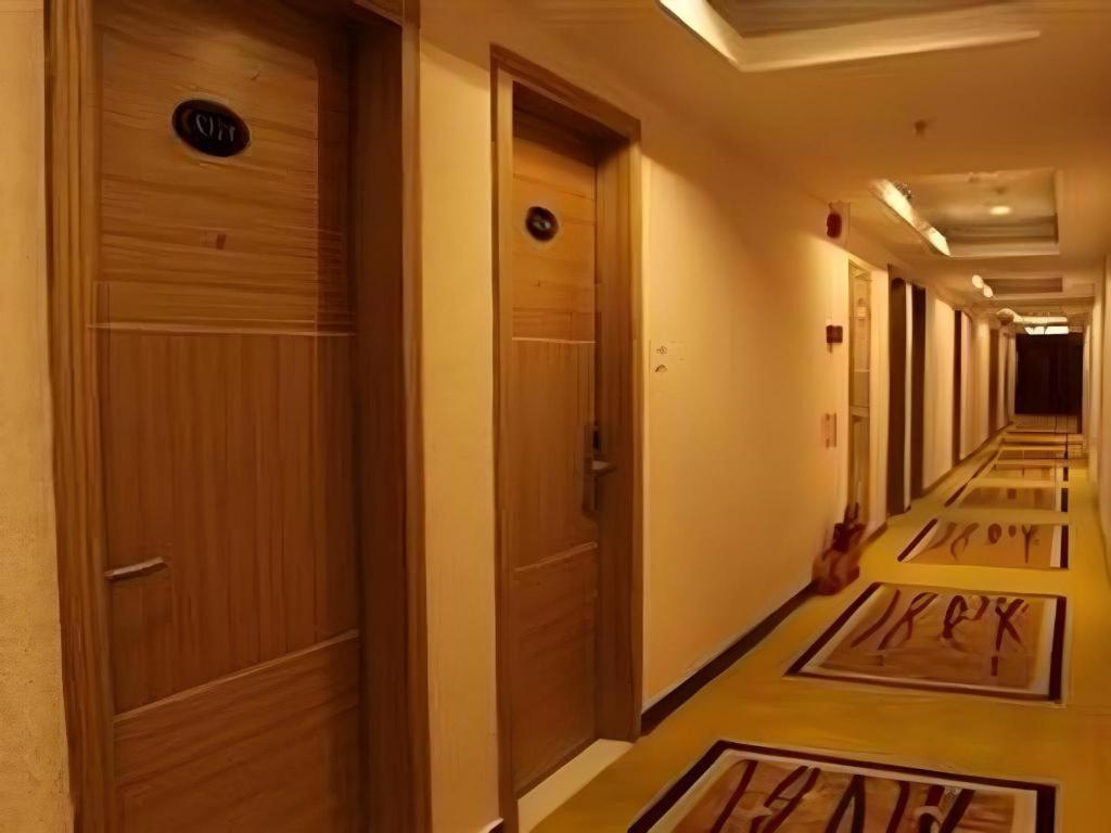 Airport Liwan Hotel Guangzhou Buitenkant foto